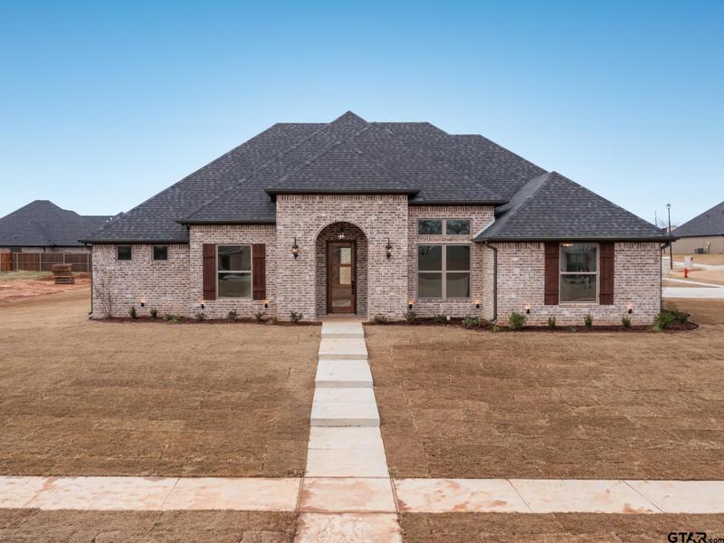 209 Serenity Drive, Bullard, TX 75757 for Sale