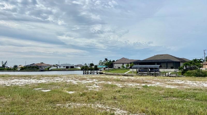1802 NW 32nd Pl, Cape Coral, FL 33993 - MLS 223071643 for Sale
