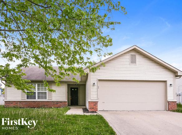5956 Sycamore Forge Drive - Indianapolis, IN 46254 - Home For Rent