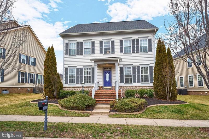10672 Bristow Station Dr, Bristow, VA 20136  MLS# VAPW2063820 for Sale