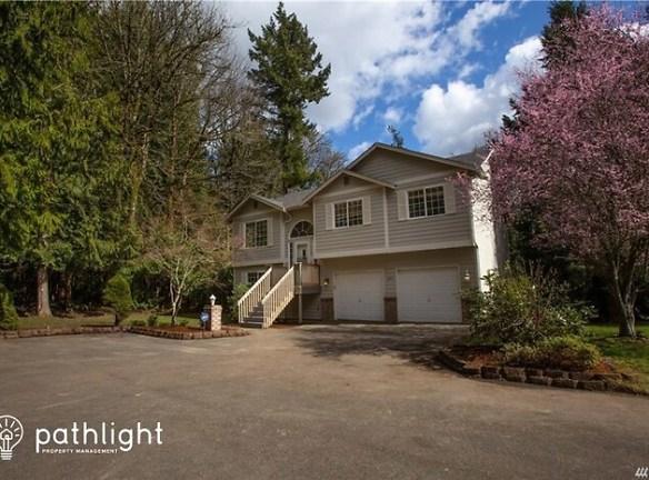 245 Tremont Pl - Port Orchard, WA 98366 - Home For Rent