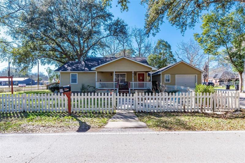 412 S Jack St, Alvin, TX 77511 for Sale