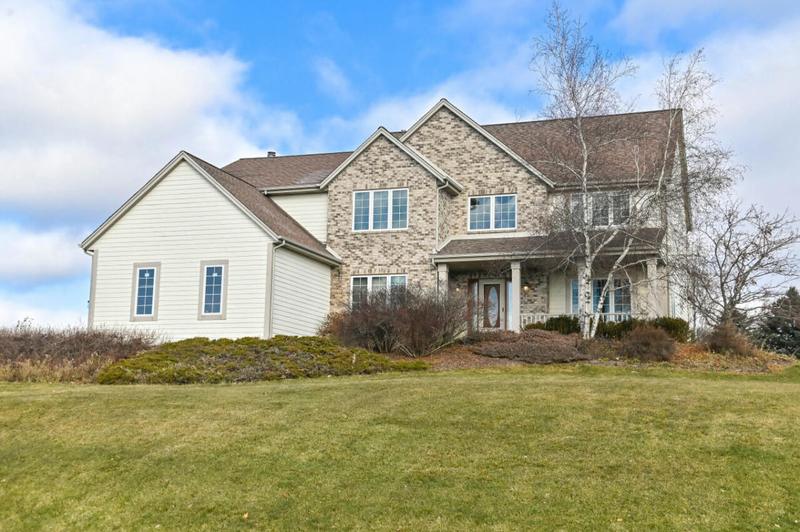 N52W26944 JESSICA DR, Pewaukee, WI 53072 Single Family Residence For Sale  MLS# 1859693