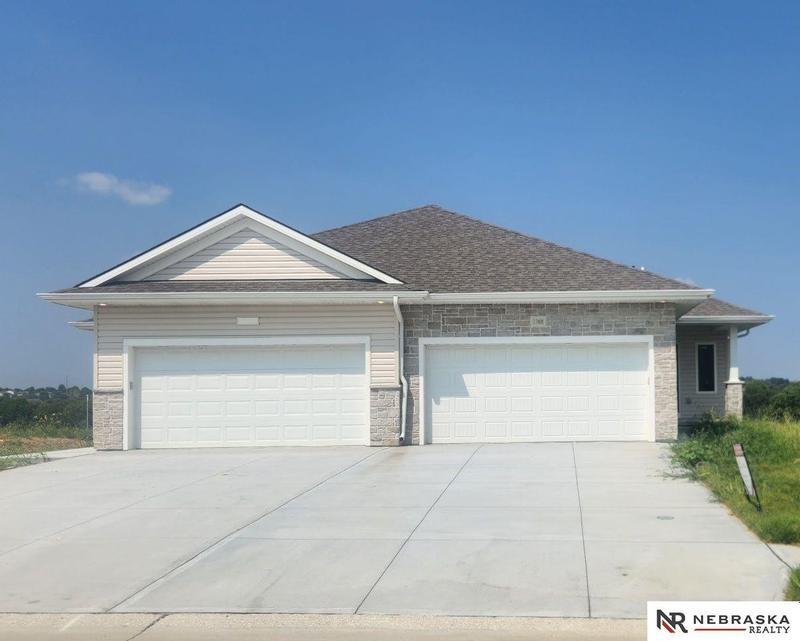 8127 S 178th St, Omaha, NE 68136  MLS# 22225620 for Sale