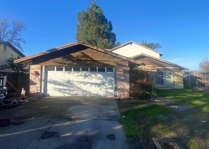 8137 Clanton Ct, Sacramento, CA 95828 - MLS 223116997 for Sale
