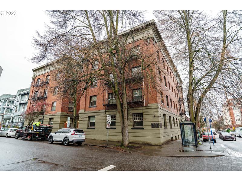 2109 NW IRVING ST 114, Portland OR 97210 for Sale