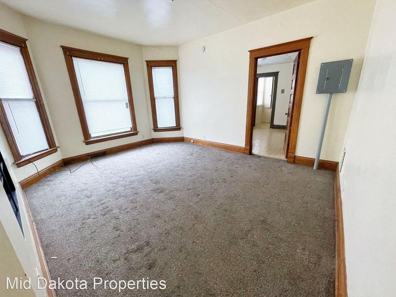 509 w 3rd  509 W 3rd for Sale