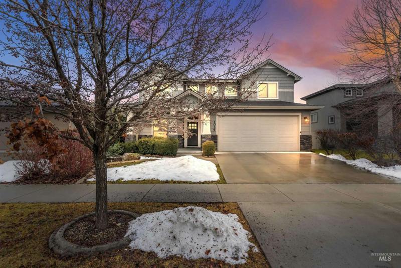 1035 E WRIGHTWOOD DR, Meridian, ID 83642 Single Family Residence For Sale  MLS# 98899075
