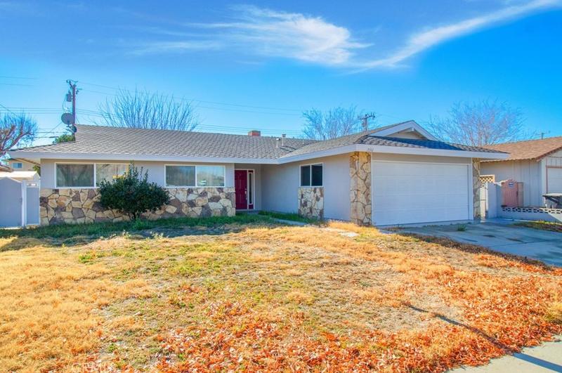 1530 W Kildare St, Lancaster, CA 93534 - MLS SR23230383 for Sale