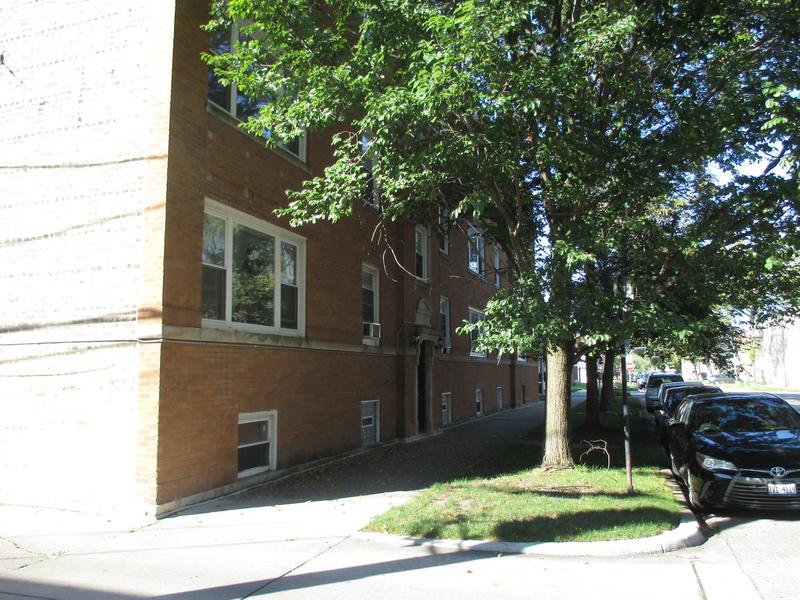 2915 West Granville Avenue, Unit 1, Chicago, IL 60659 for Sale