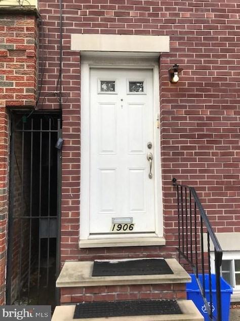 1906 S 13th St #2ND FLOOR, Philadelphia, PA 19148 - MLS PAPH2299272 for Rent