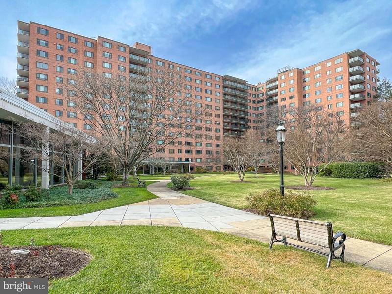 4201 Cathedral Avenue Northwest, Unit 107W, Washington, DC 20016 for Sale