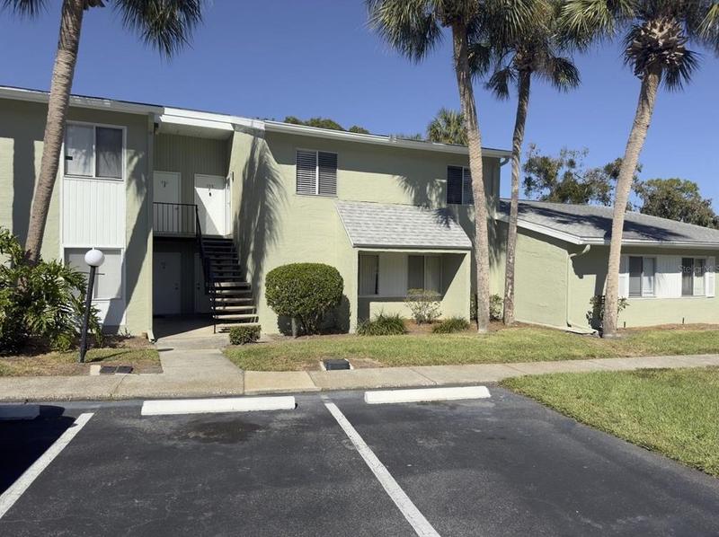 559 Fairways Cir #B, Ocala, FL 34472 - MLS T3489574 for Sale