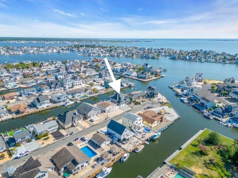 Toms River, Ocean County, NJ Lakefront Property, Waterfront Property, House for sale Property ID: 418823602