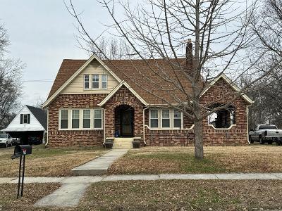Walnut St for Sale