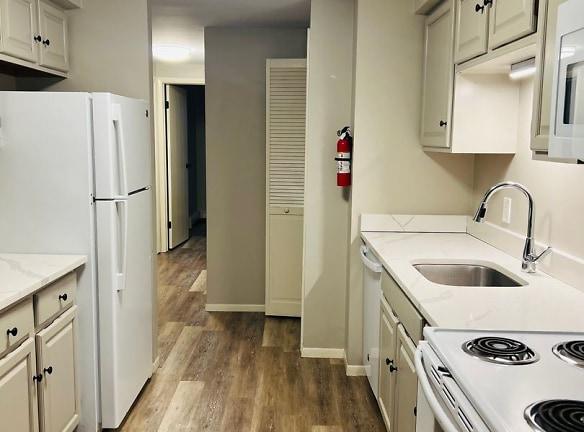 73 Cross St - Woodstock, VT 05091 - Home For Rent