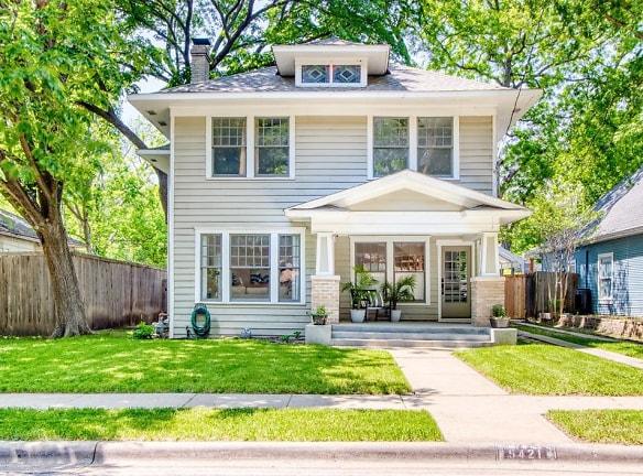5421 Victor St - Dallas, TX 75214 - Home For Rent