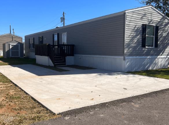 601 Harvey Rd unit A13 - Mineral Wells, TX 76067 - Home For Rent