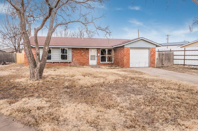 221 Chelsea Avenue, Dumas, TX 79029 for Sale