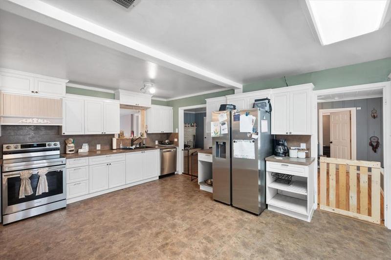 310 Bellevue Dr, Cleburne, TX 76033 for Sale