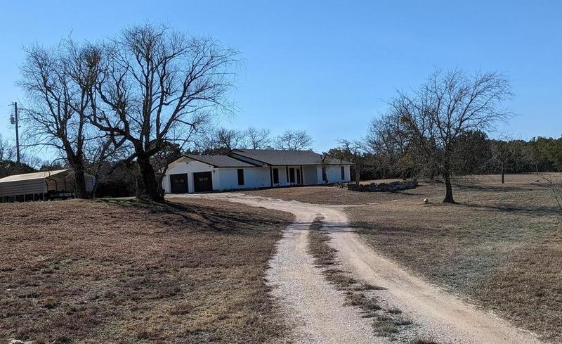 602 N Stanberry Ln, Burnet, TX 78611 for Rent