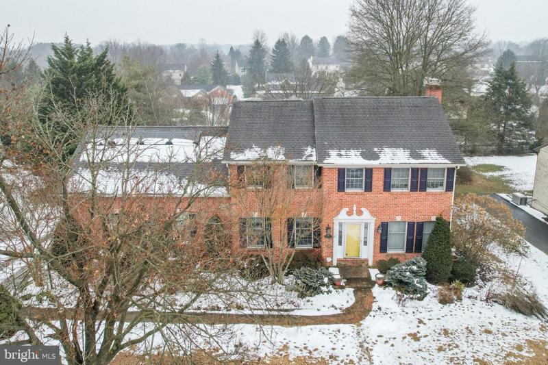 2995 PERSIMMON DR, YORK, PA 17404 Single Family Residence For Sale  MLS# PAYK2055454