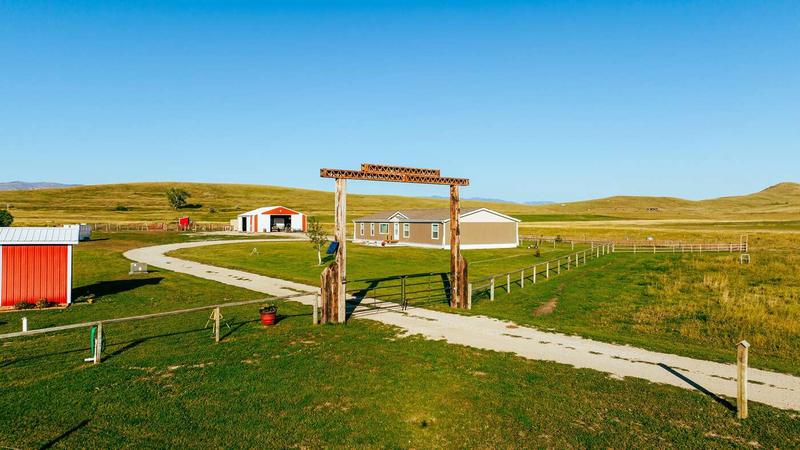 29 Meade Creek Road, Sheridan, WY 82801  624692538 for Sale