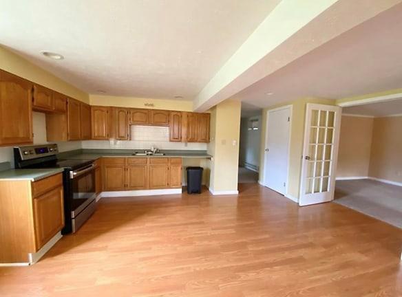 108 Washington Ave unit 3C - Evans City, PA 16033 - Home For Rent
