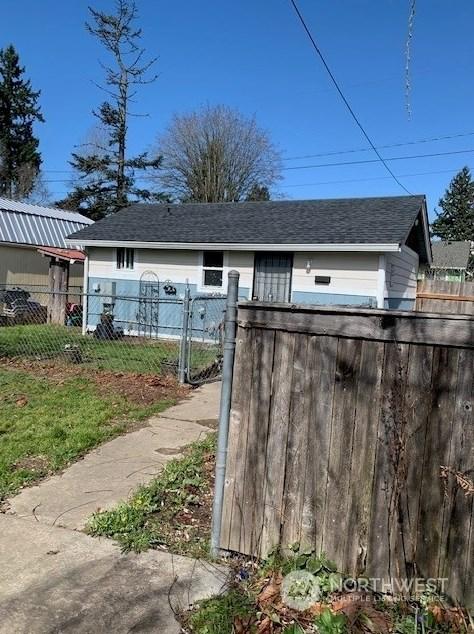 9928 Yakima Ave S, Tacoma, WA 98444 - MLS 2196165 for Sale