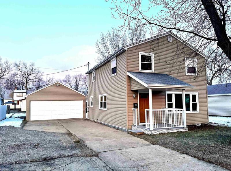 961 GROVE ST, NEENAH, WI 54956 Single Family Residence For Sale  MLS# 50286268