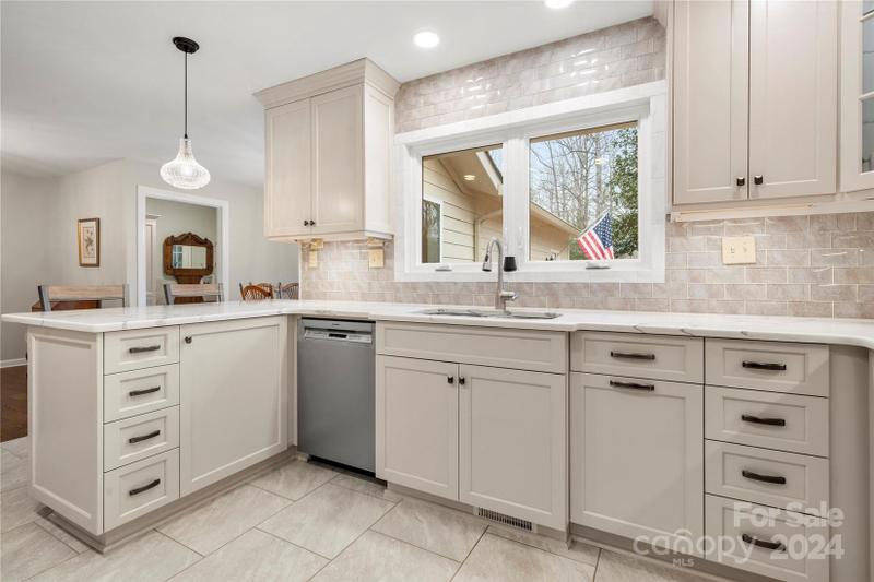 Lake Wylie, York County, SC House for sale Property ID: 418836359