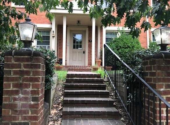911 Church St unit 1 - Alexandria, VA 22314 - Home For Rent