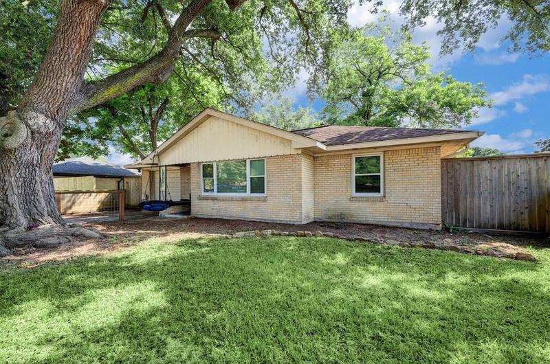 1733 Pasadena Blvd, Pasadena, TX 77502 - MLS 90497288 for Sale