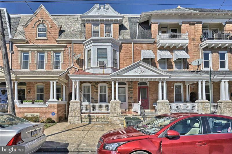 245 E NEW ST, LANCASTER, PA 17602 Single Family Residence For Sale  MLS# PALA2045478
