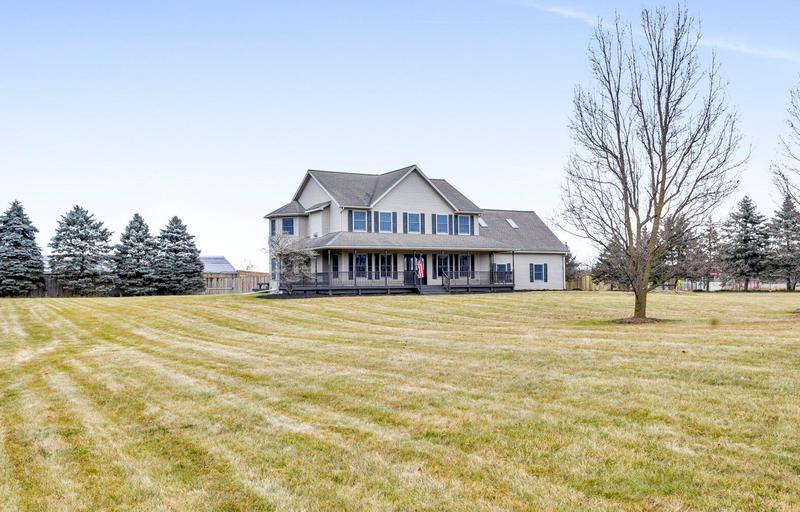 8422 Stony Lake Rd Rd, Jackson, MI 49201 - MLS 24001019 for Sale