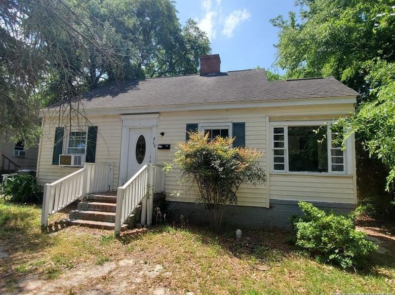 211 Hawthorne Rd, Fayetteville, NC 28301 - MLS LP717520 for Sale