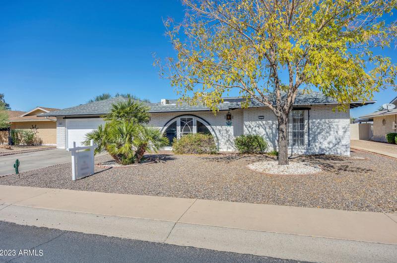 13812 N Whispering Lake Dr, Sun City, AZ 85351 - MLS 6645901 for Sale