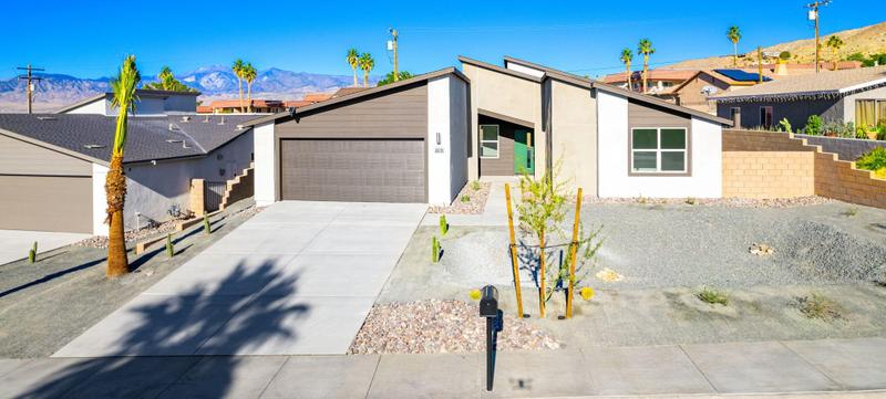 68210 Calle Azteca, Desert Hot Springs, CA 92240 - MLS 219101503 for Sale