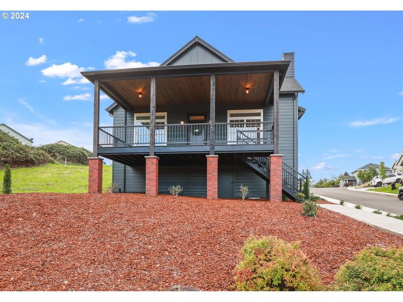 1303 N HERON DR, Ridgefield WA 98642 for Sale