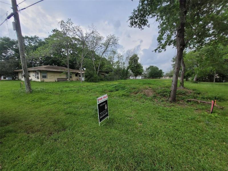 1009 Hall Ave, Seabrook, TX 77586 for Sale