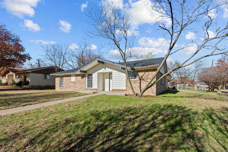 311 Carder St, Duncanville, TX 75116 for Sale