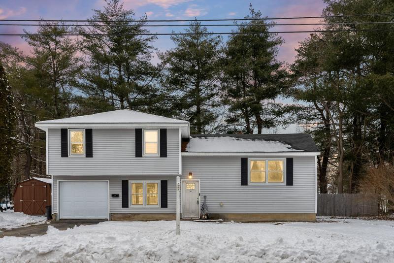 24 Robinson Gardens, Lewiston, ME 04240 for Sale