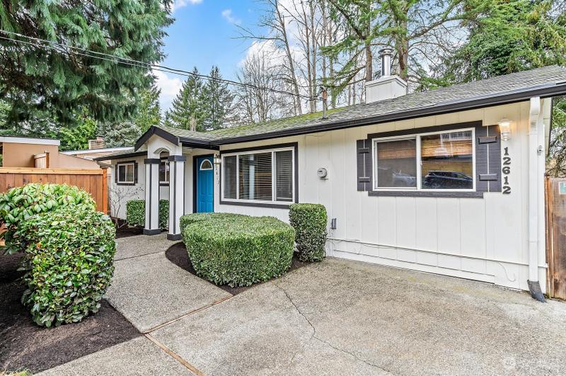 12612 NE 90th St, Kirkland, WA 98033 - MLS 2193903 for Sale