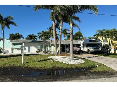 Sturgeon Pl for Sale