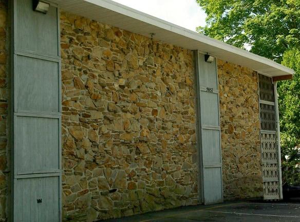 Contemporary Apartments - 2057 E Chestnut Ave - Vineland, NJ Apartments for Rent