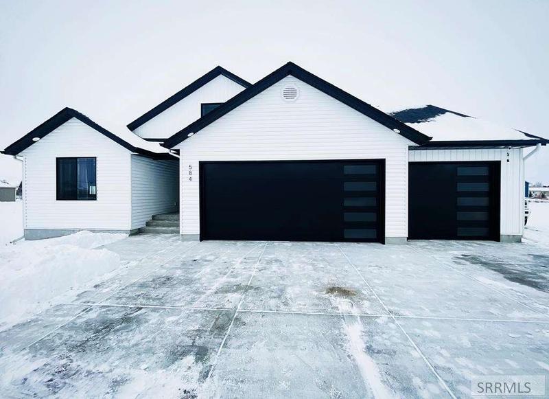 584 W 30 S, BLACKFOOT, ID 83221  620107637 for Sale