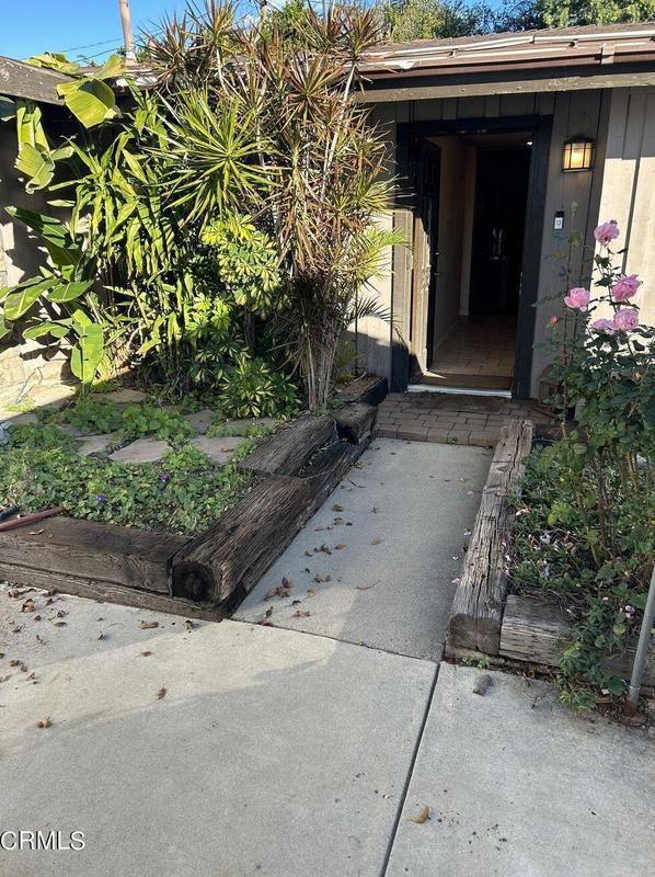 8452 Delco Ave, Winnetka, CA 91306 - MLS V1-21494 for Sale