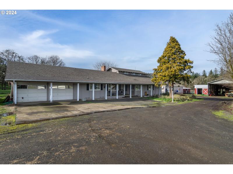 1809 Whistlers LN, Roseburg OR 97470 for Sale