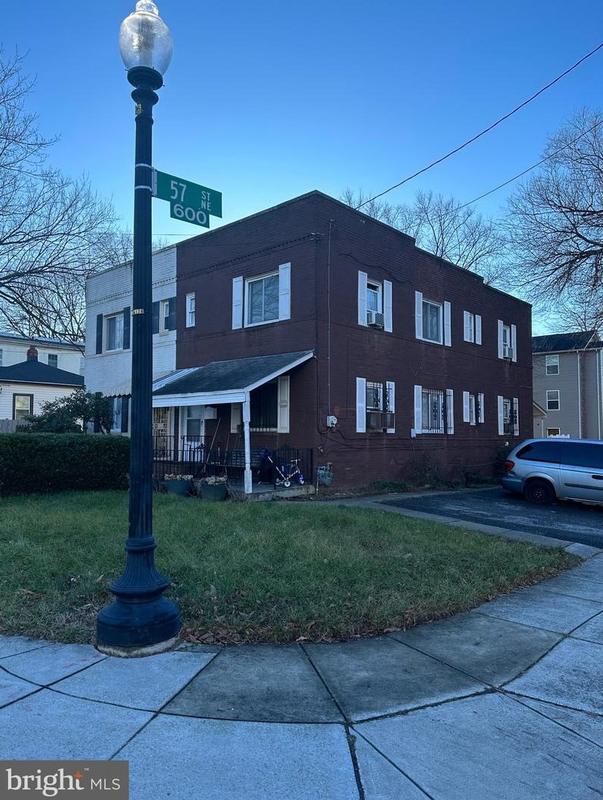 5701 Nannie Helen Burroughs Ave NE, Washington, DC 20019 - MLS DCDC2124802 for Sale