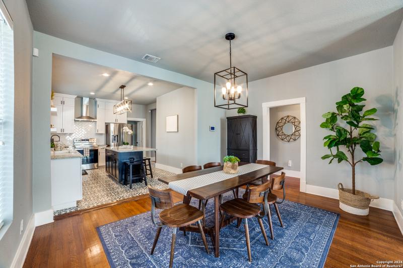 343 East Craig Place, San Antonio, TX 78212 for Sale